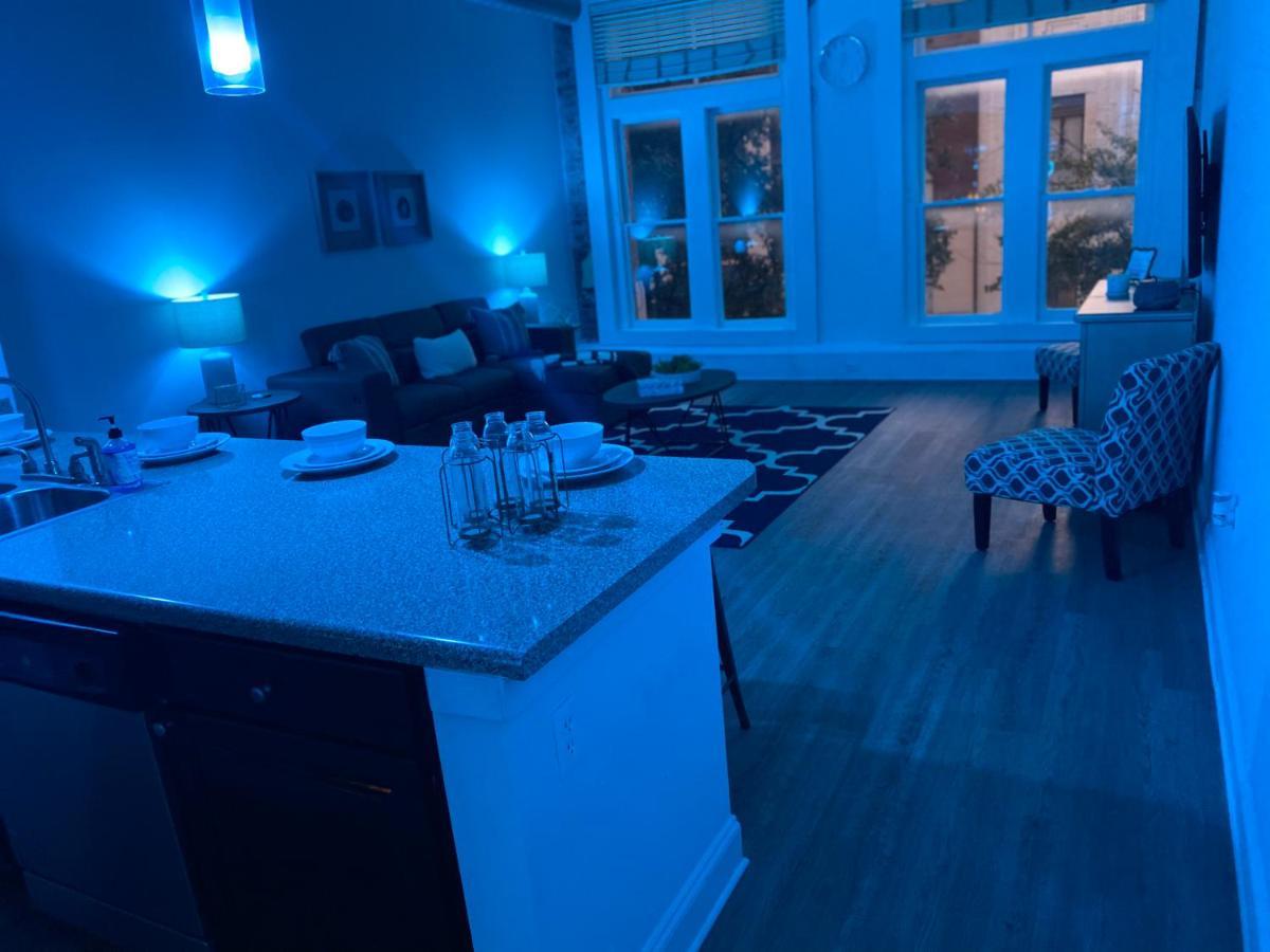 Industrial Smart Home Apartment In The Center Of Downtown Memphis Ngoại thất bức ảnh